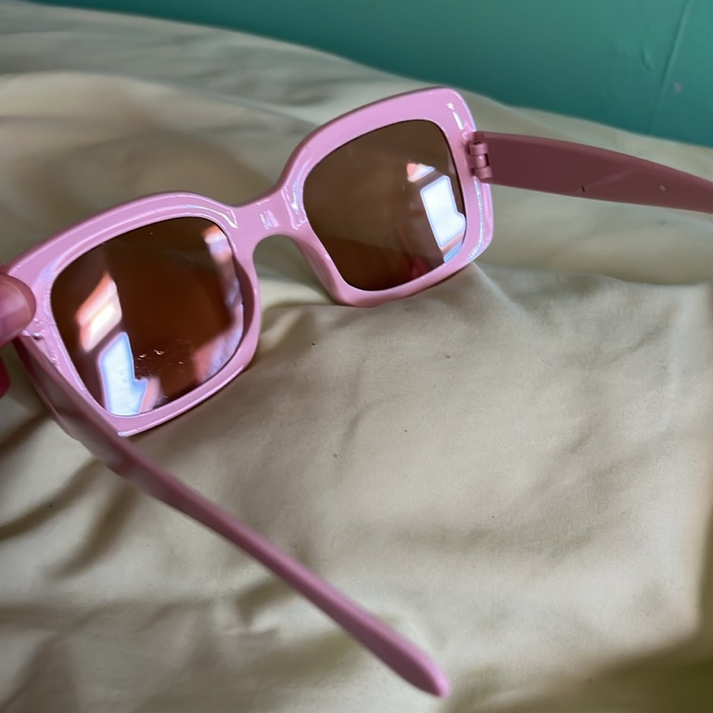 Oversized pink sunglasses - Picture 6 of 10